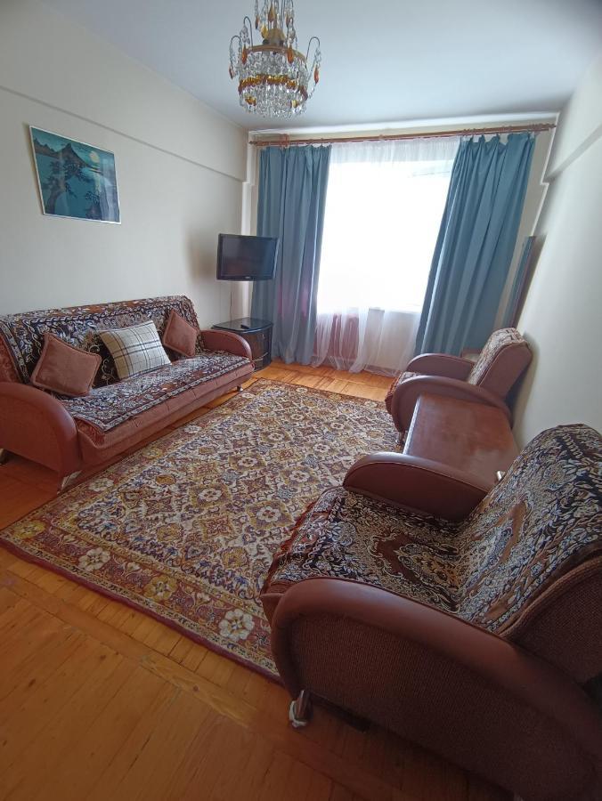 אלמטי Квартира На Абая מראה חיצוני תמונה